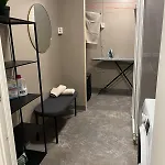 And Charming With Free Parking *