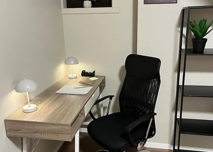 And Charming With Free Parking Apartamento