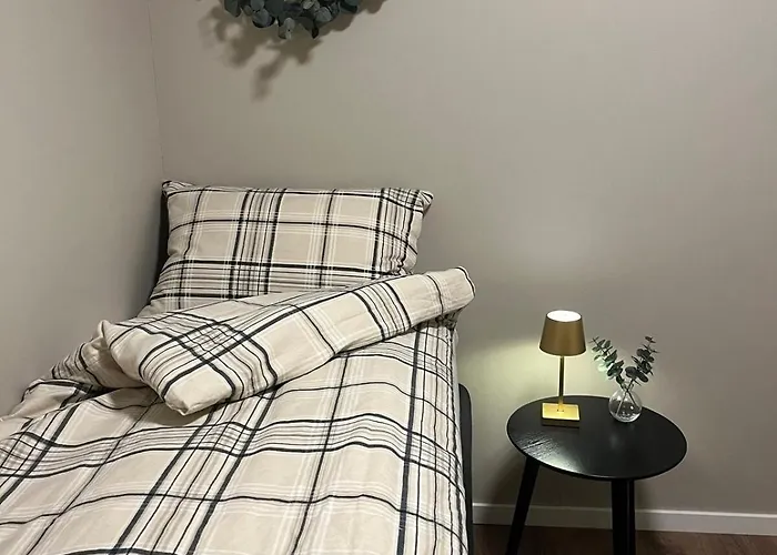 And Charming With Free Parking