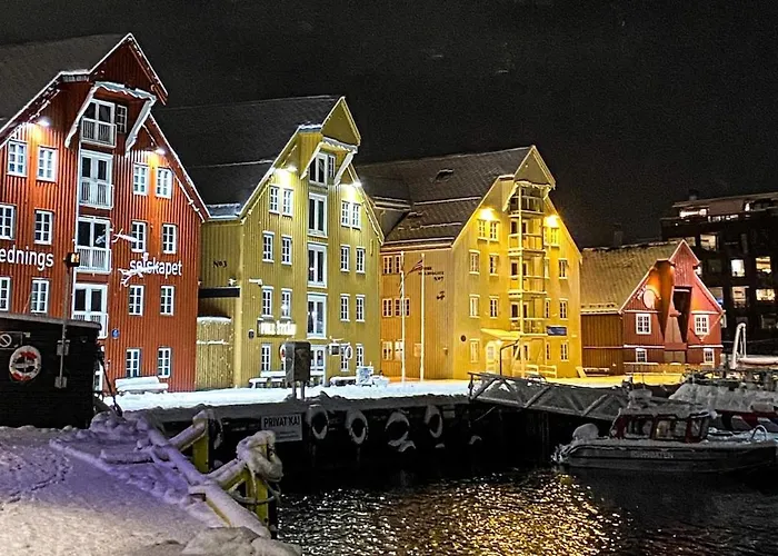 And Charming With Free Parking *